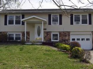 890 S Chandler Dr, Ellettsville, IN
