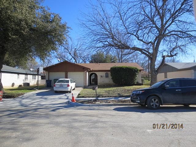1st image of 6616 Charmaine Dr