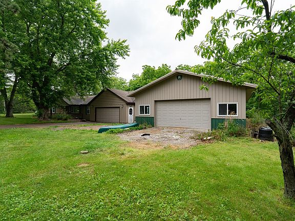 5th image of 29764 Woodfield Dr