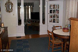 5th image of 833 W Washington St