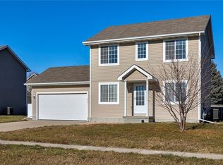 1010 NE 51st St, Ankeny, IA 50021