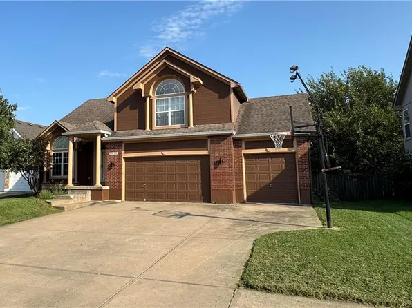 21109 E 50th Street Ct NW, Blue Springs, MO 64015