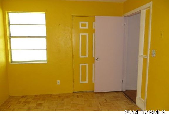 4th image of 824 Lakewood Dr