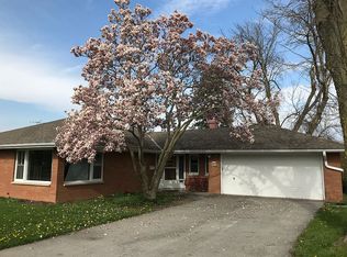 W160N9016 Madison Ave, Menomonee Falls, WI 53051