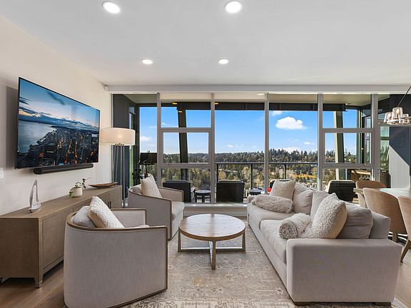 4th image of 188 Bellevue Way NE Unit 1806