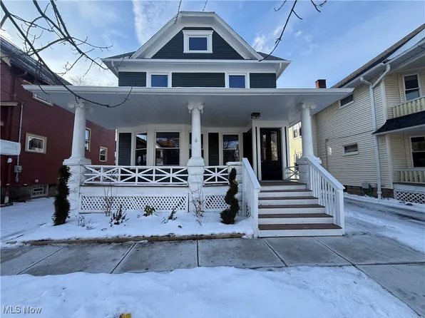 1494 Rosewood Ave, Lakewood, OH 44107