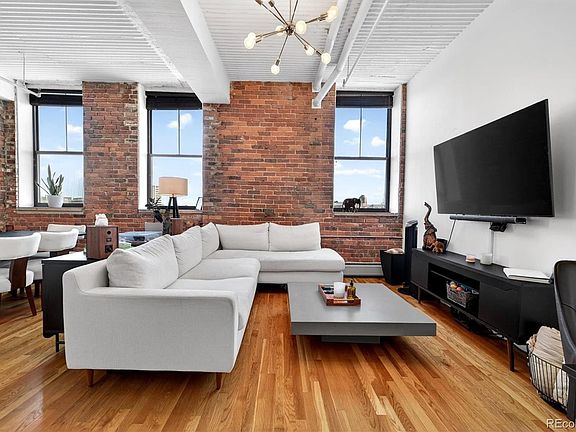 3rd image of 2261 Blake Street #4F
