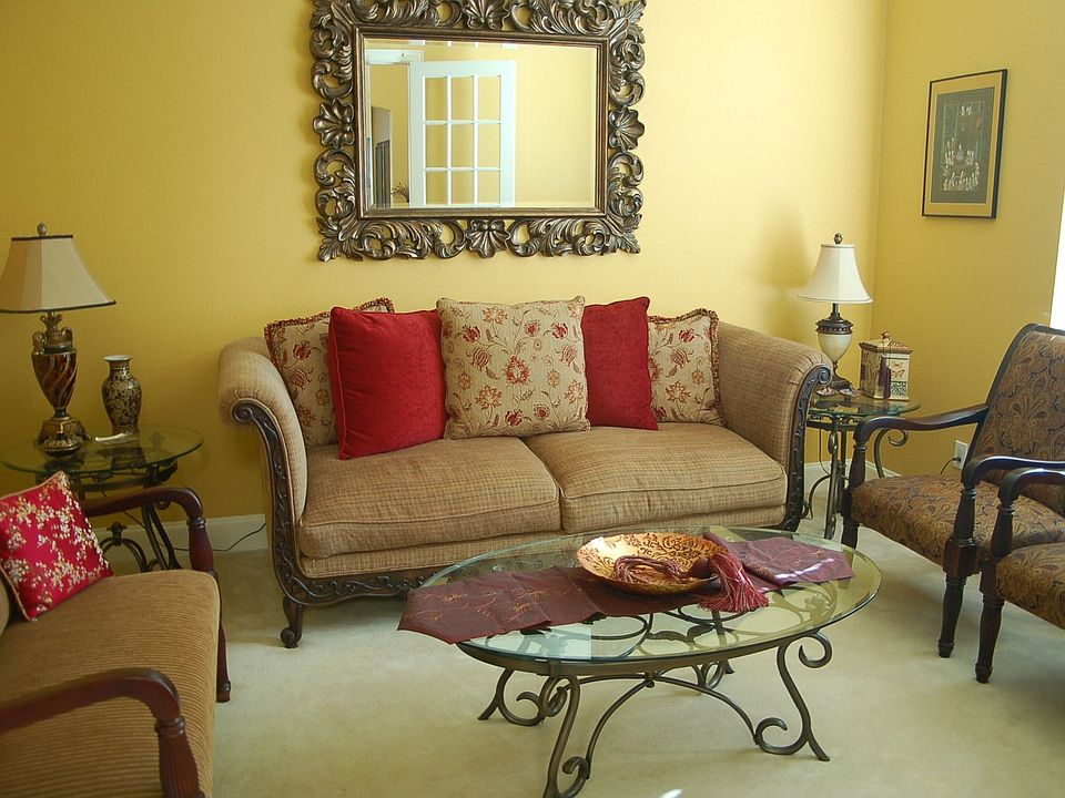 2nd image of 128 Georgian Dr