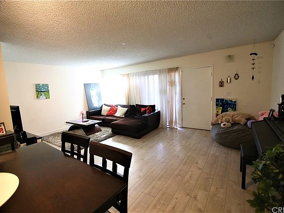 5th image of 18350 Hatteras St APT 131