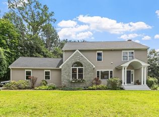 94 Central St, Andover, MA 01810