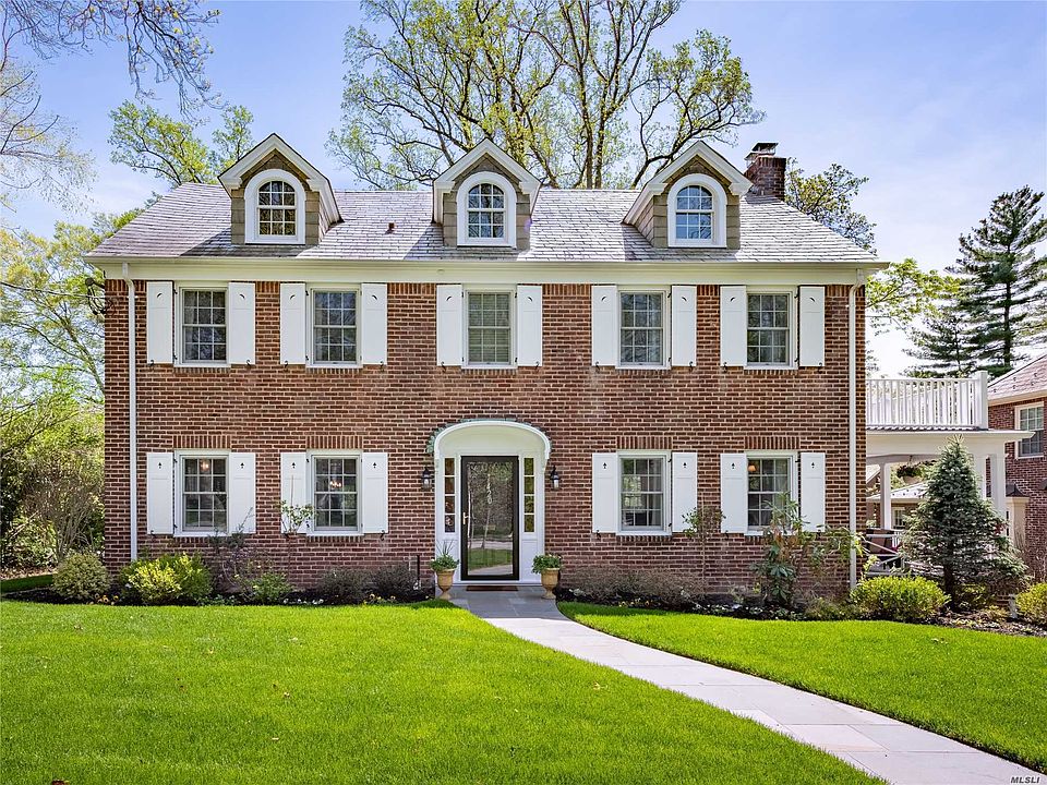 1st image of 4 Beech Ct