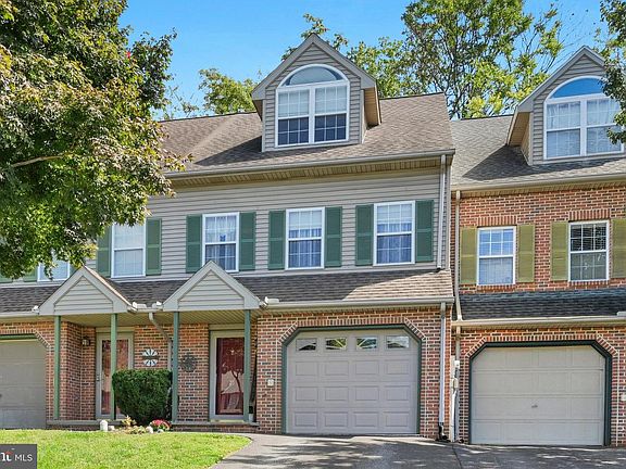4th image of 73 Ironstone Dr