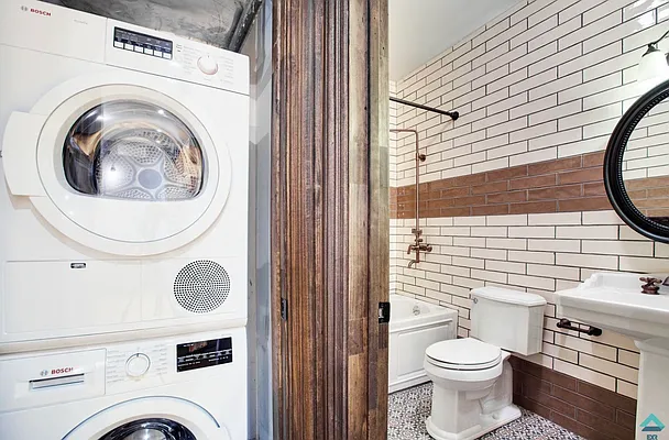 Rented by EXR | media 11