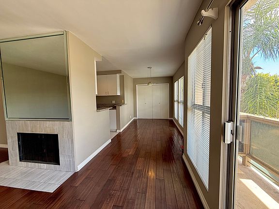 Dining area/walkway and balcony