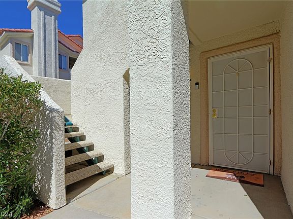 2nd image of 601 Harvest Run Dr APT 104