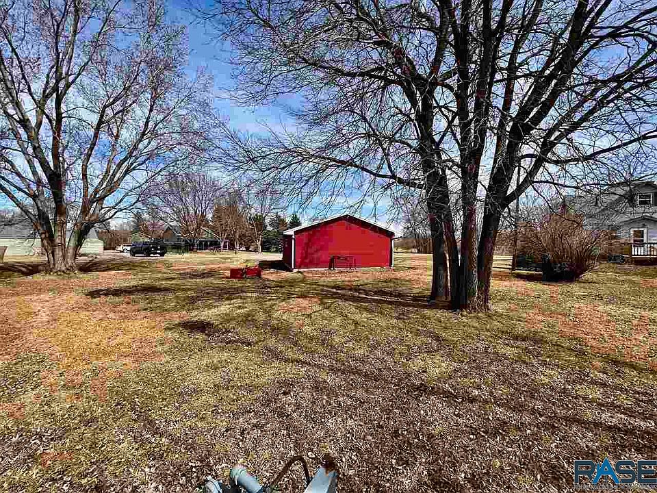 501 S 1st Ave, Montrose, SD 57048 Zillow