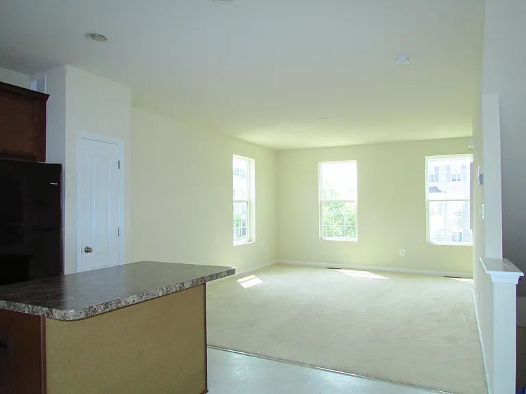 20559 Asheville Dr — Photo 4