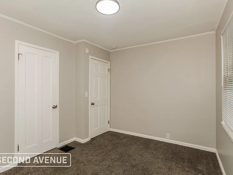 6106 Graceland Ave — Photo 11