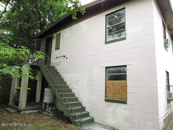 3rd image of 1648 UNION Street W