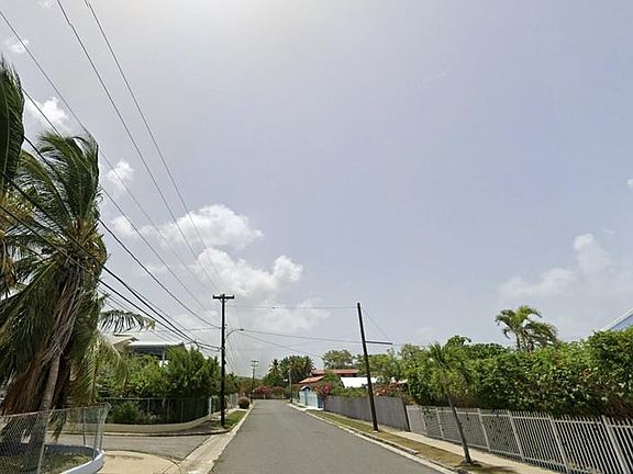 4th image of 304 Avenida La Parguera