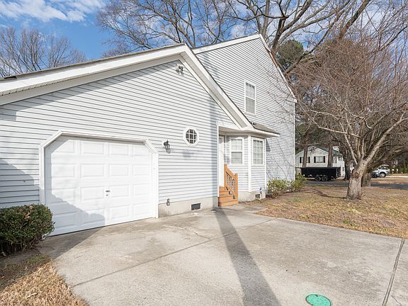 2nd image of 8009 Moose Ave