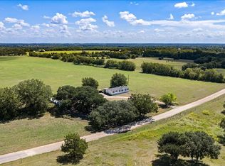 4852 Skull Creek Rd, Fayetteville, TX 78940