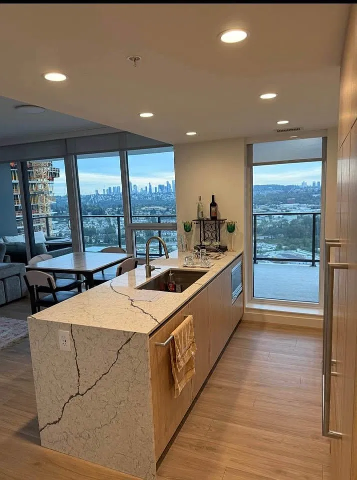 2 bed, 890 sqft, $3,500 — Photo 2