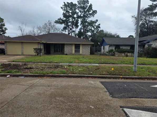 9626 Guest St, Houston, TX 77078