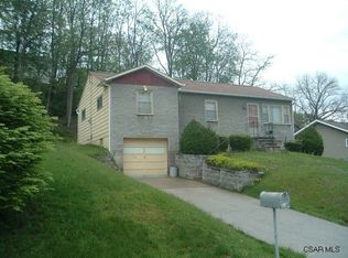 110 Rosemary Ln, Johnstown, PA 15905