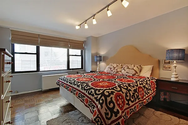 Sold by Corcoran | media 3