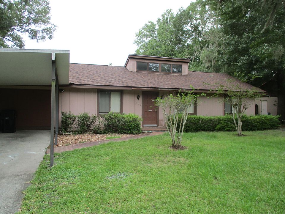 1st image of 1040 Pinebreeze Dr E