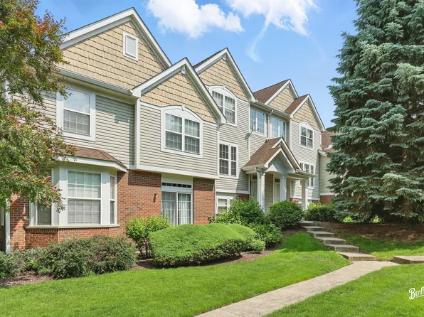 1272 Georgetown Way, Vernon Hills, IL 60061