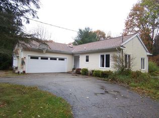 7501 Alaska Rdg SE, Alto, MI 49302