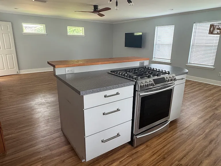 206 Orange Ave — Photo 16