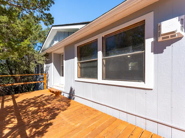 28 Skyline Dr, Edgewood, NM 87015