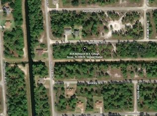916 Belmont St E, Lehigh Acres, FL 33974