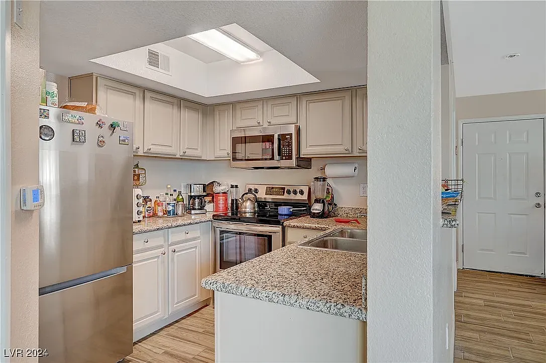 Building Photo - 6800 E Lake Mead Blvd