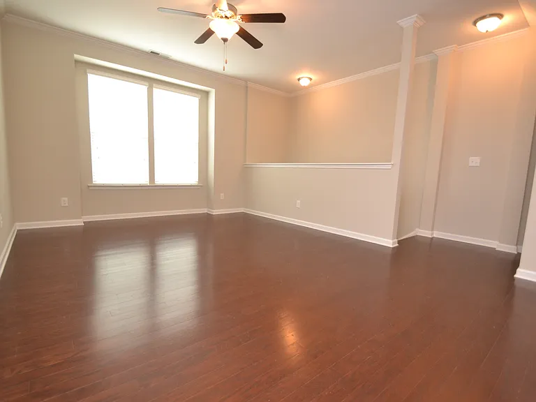 327 Dove Cottage Ln — Photo 5