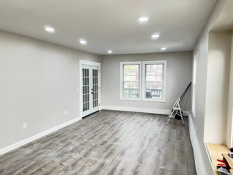 363 New York Ave — Photo 16