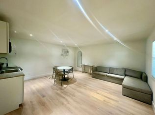 Quaint Furnished One Bedroom Oasis Minutes from Beach!, North Myrtle Beach, SC 29582
