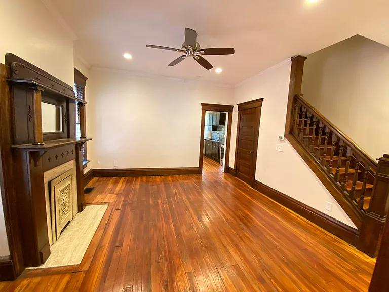 Hunter Ave 1045-1047 GW2 — Photo 7