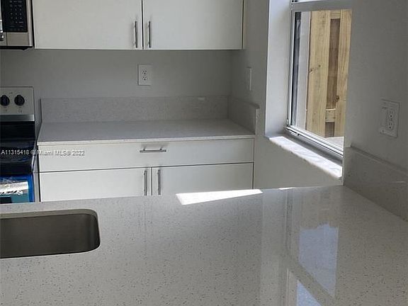 5th image of 2684 SE 10th St #2684