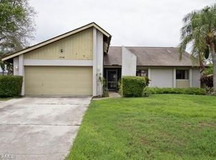 1934 SE 4th St, Cape Coral, FL 33990