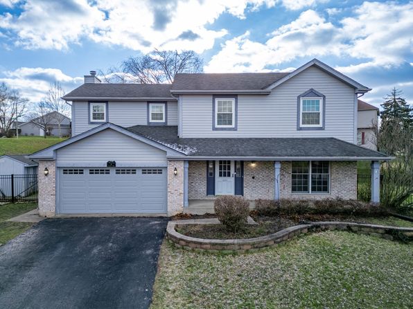 6 Sutcliff Ct, Algonquin, IL 60102