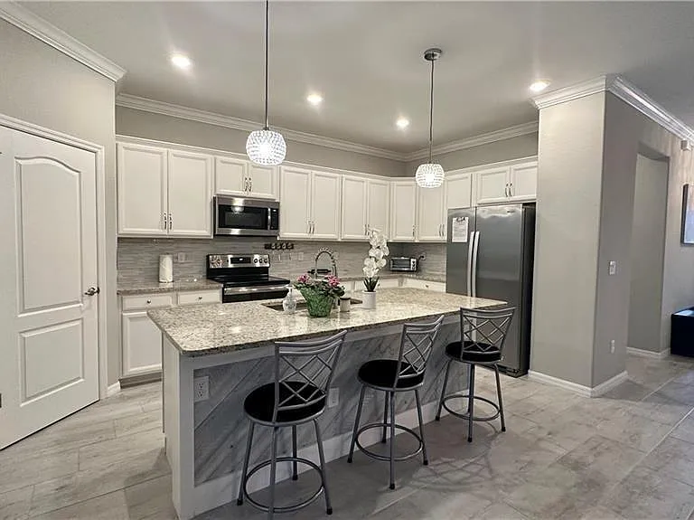 19347 Elston Way — Photo 3