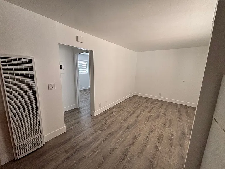 344 E Santa Anita Ave — Photo 4