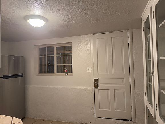 5th image of 3300 Tularosa Ave #A