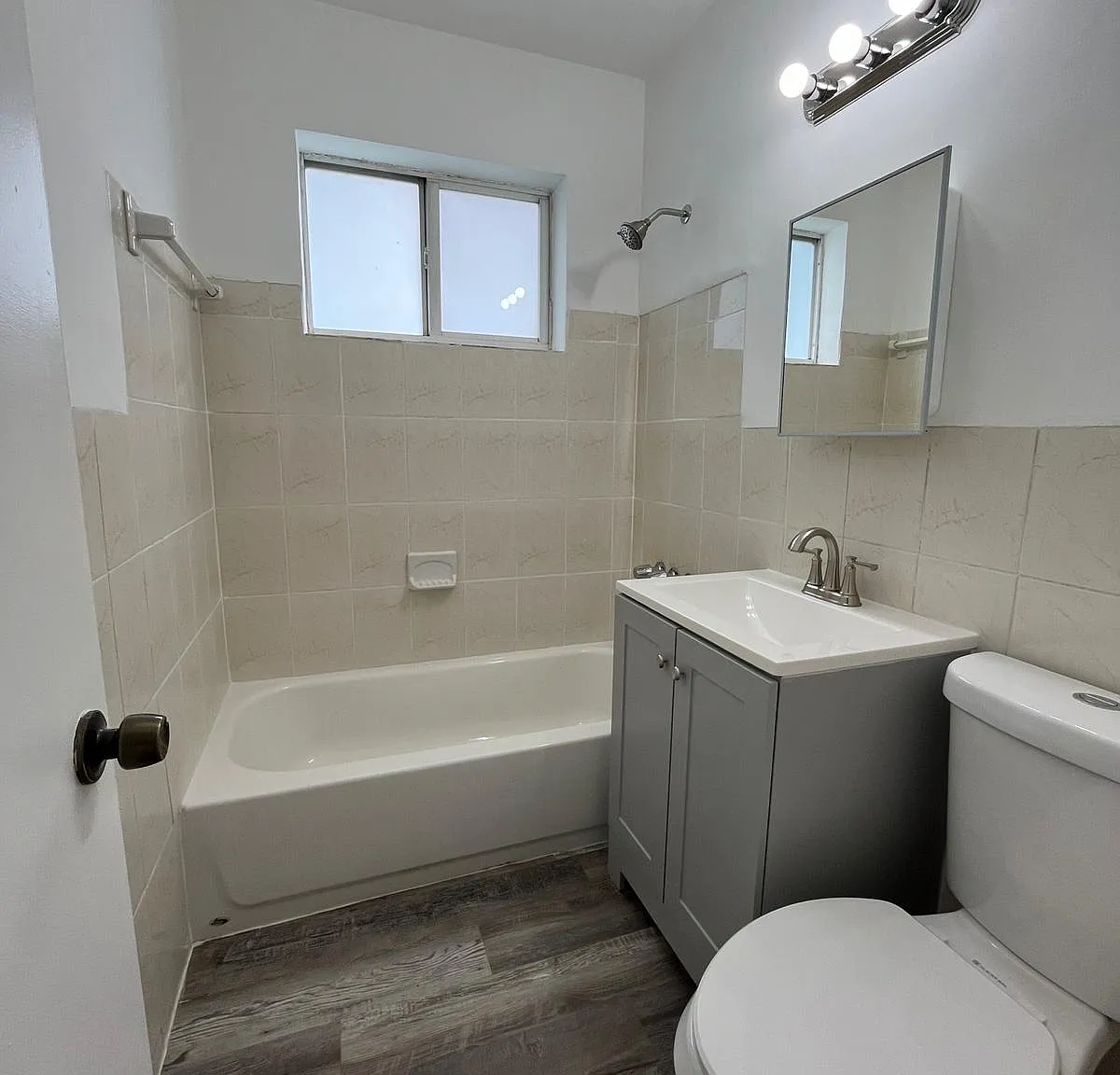 1910 Northwest 29th Street — Photo 4