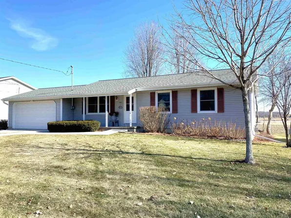 1311 Waterloo Street, Columbus, WI 53925