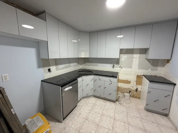 (undisclosed Address), Brooklyn, NY 11214